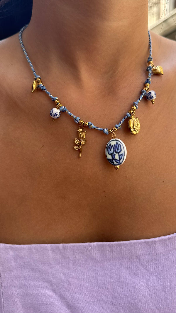 Collana in tessuto
