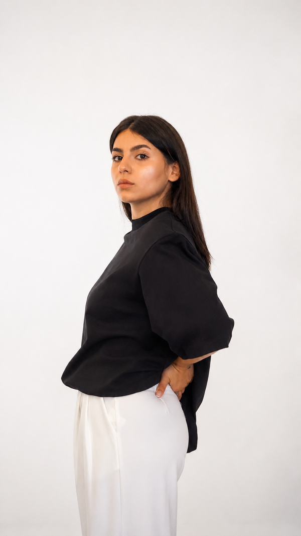 T-shirt con spalline