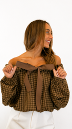 Camicia scollo a barca